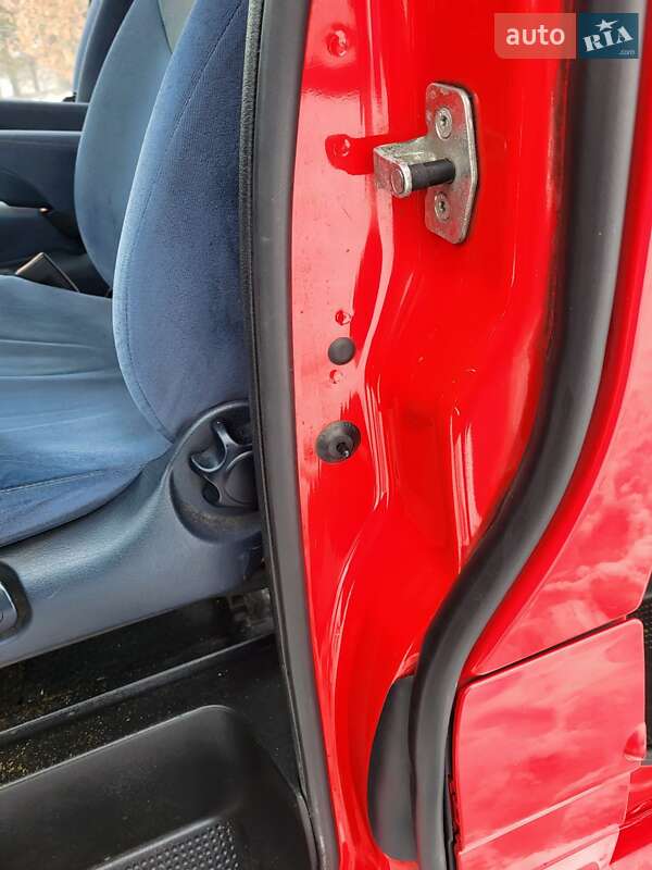 Минивэн Renault Trafic 2005 в Хмельницком