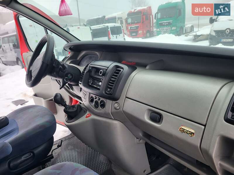 Минивэн Renault Trafic 2005 в Хмельницком