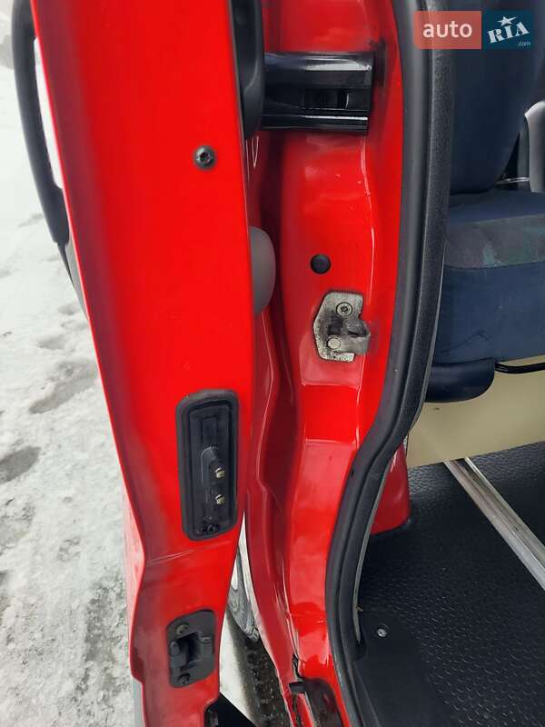 Минивэн Renault Trafic 2005 в Хмельницком