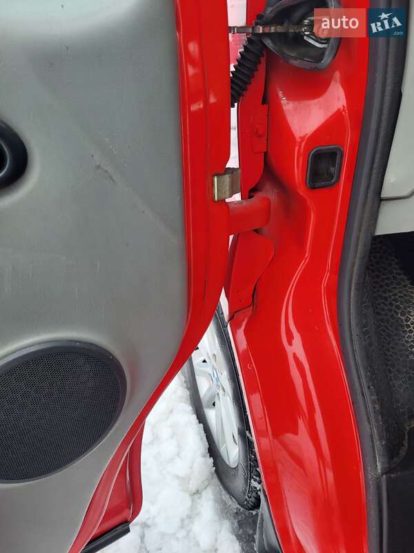 Минивэн Renault Trafic 2005 в Хмельницком