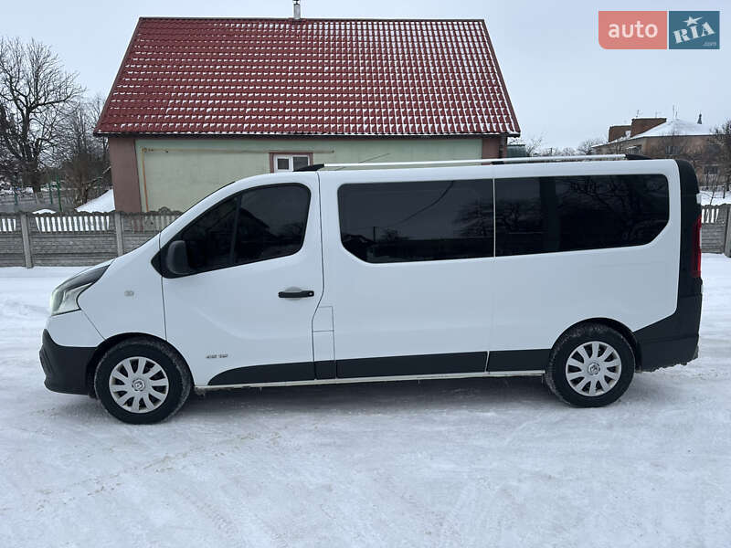 Мінівен Renault Trafic 2015 в Житомирі