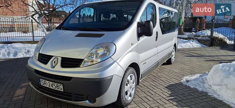 Мінівен Renault Trafic 2009 в Луцьку