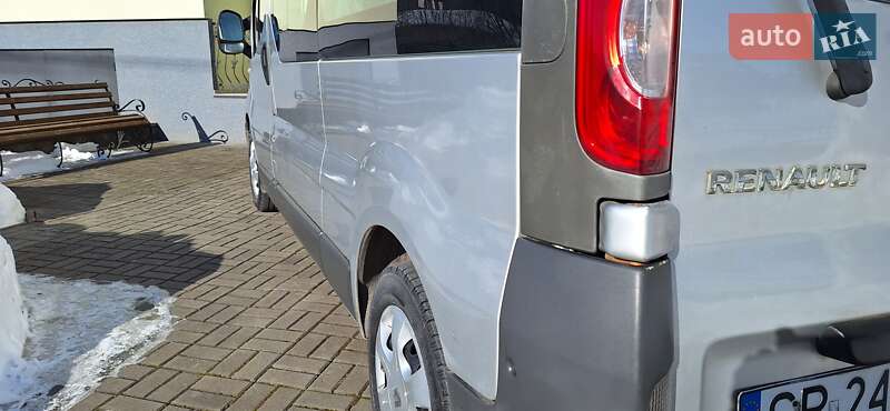 Мінівен Renault Trafic 2009 в Луцьку