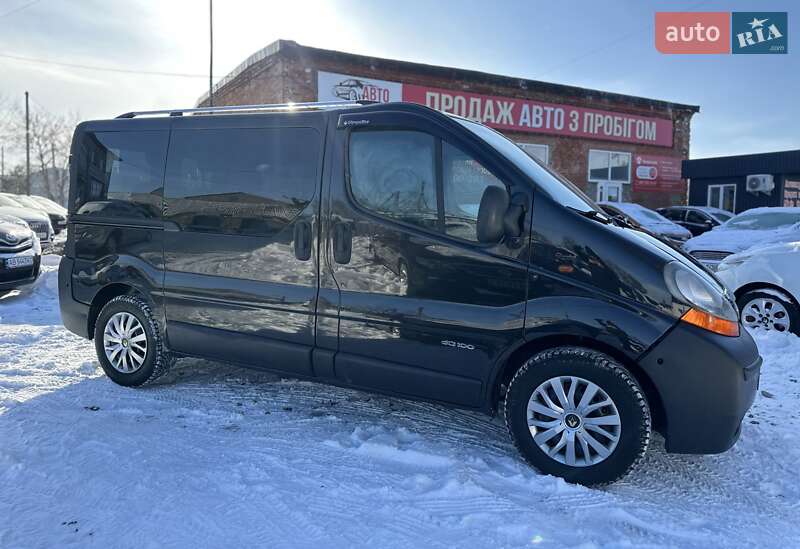 Минивэн Renault Trafic 2005 в Смеле