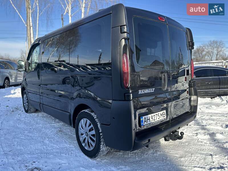 Минивэн Renault Trafic 2005 в Смеле