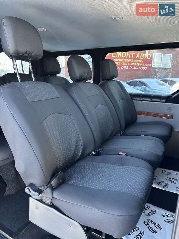 Минивэн Renault Trafic 2005 в Смеле