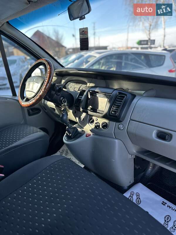 Минивэн Renault Trafic 2005 в Смеле