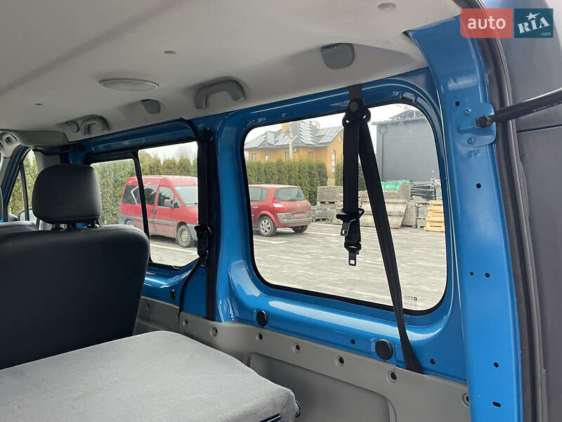 Минивэн Renault Trafic 2012 в Луцке