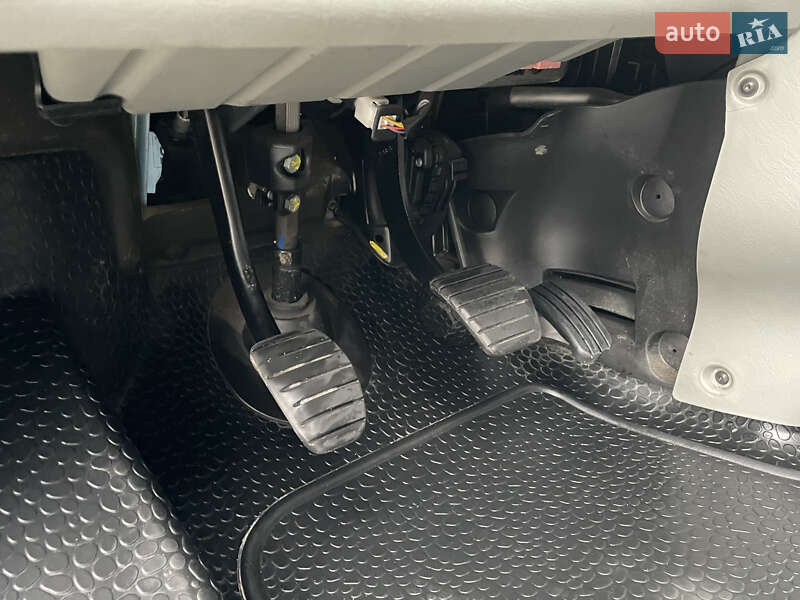 Минивэн Renault Trafic 2012 в Луцке