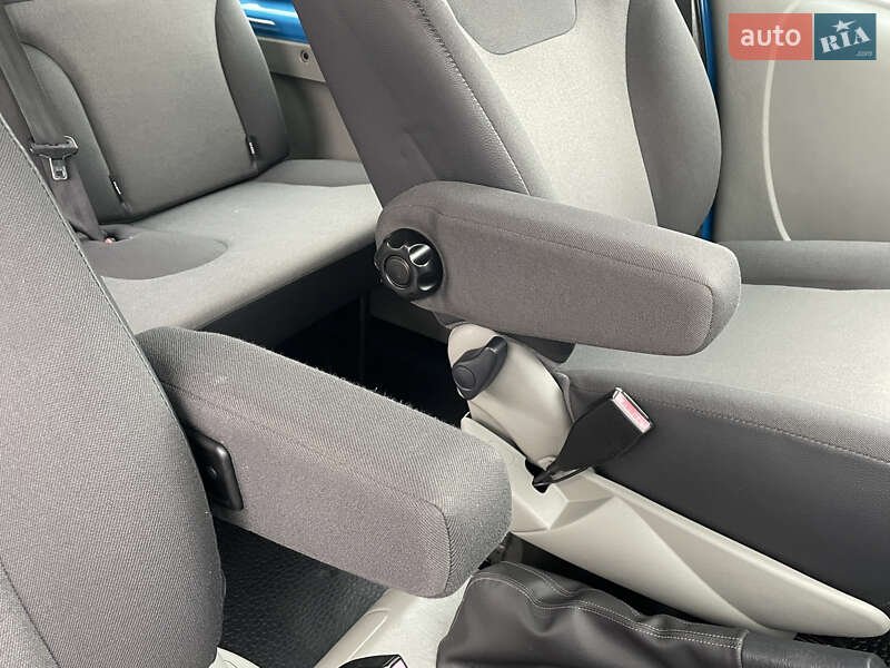 Минивэн Renault Trafic 2012 в Луцке