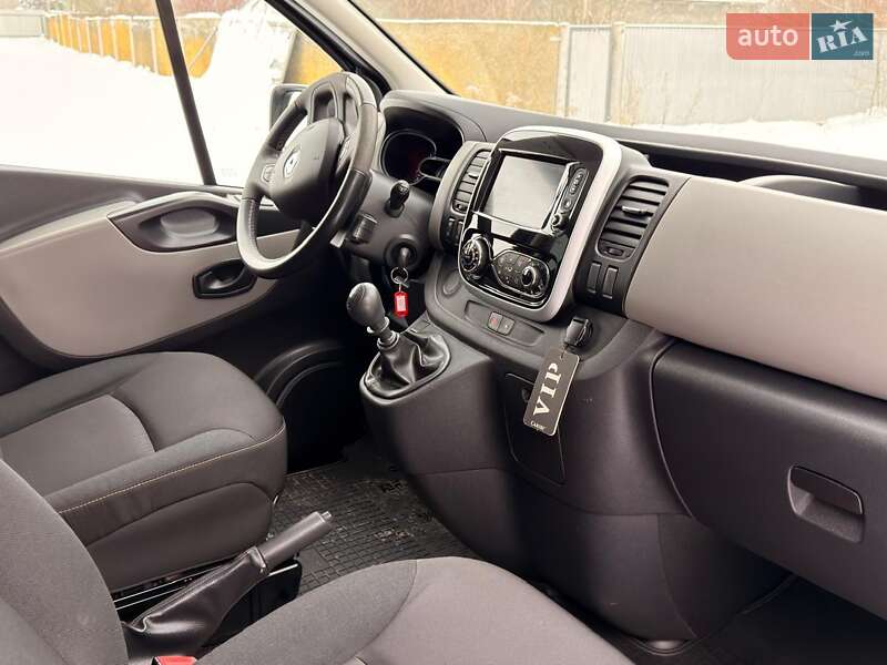 Минивэн Renault Trafic 2018 в Киеве