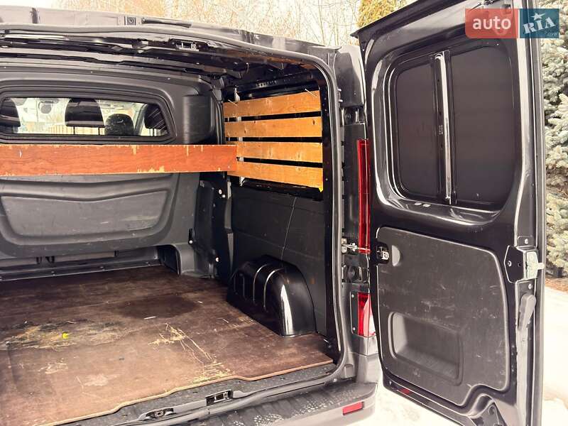 Минивэн Renault Trafic 2018 в Киеве