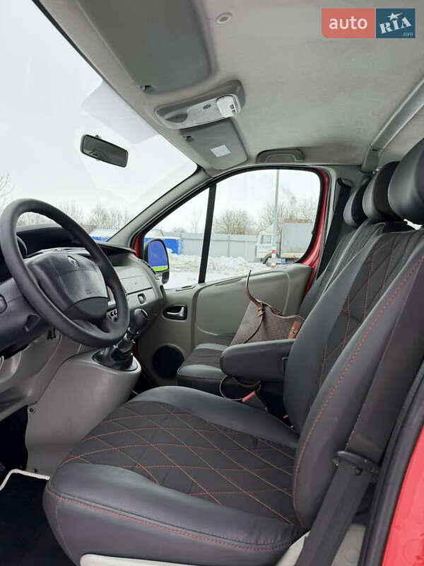 Мінівен Renault Trafic 2013 в Дубні