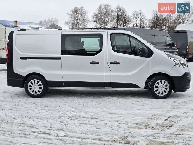 Вантажопасажирський фургон Renault Trafic 2020 в Луцьку