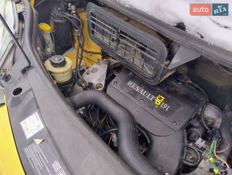 Мінівен Renault Trafic 2003 в Житомирі