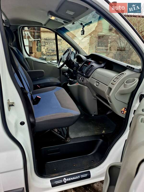 Минивэн Renault Trafic 2012 в Одессе фото 23 Минивэн Renault Trafic 2012 в Одессе