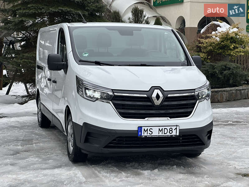 Вантажний фургон Renault Trafic 2023 в Дрогобичі