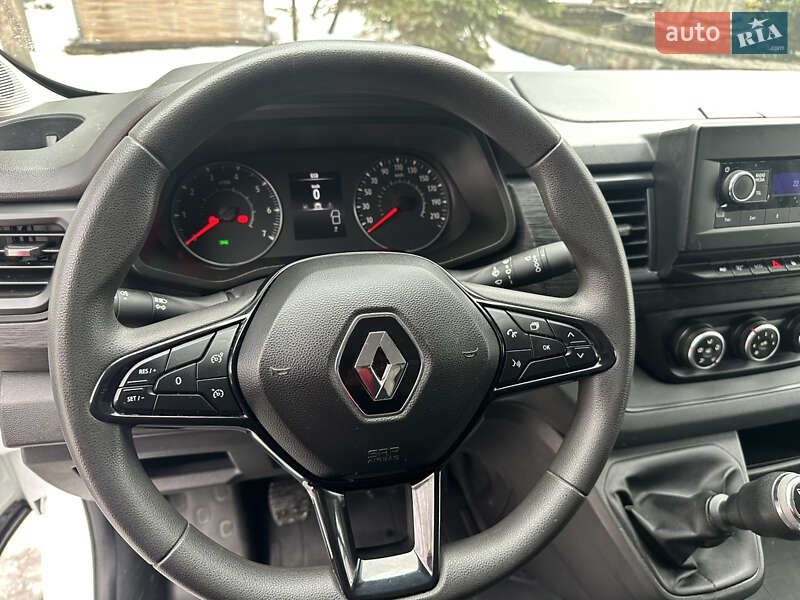 Вантажний фургон Renault Trafic 2023 в Дрогобичі