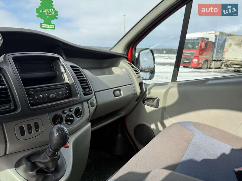 Мінівен Renault Trafic 2012 в Радивиліві