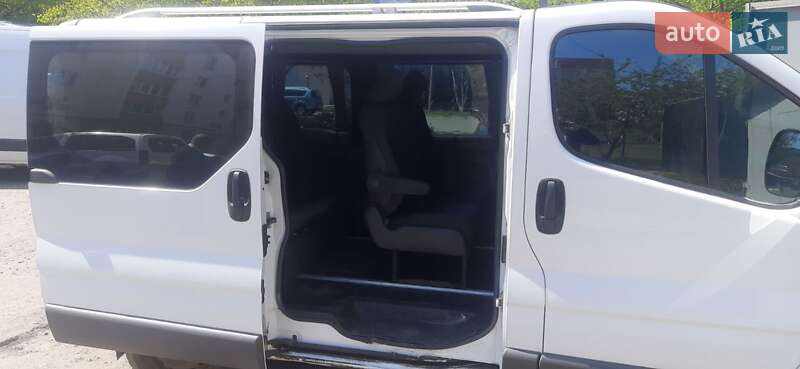 Мінівен Renault Trafic 2010 в Краснограді