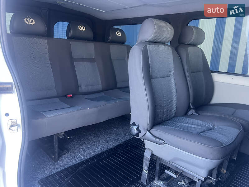 Мінівен Renault Trafic 2006 в Одесі