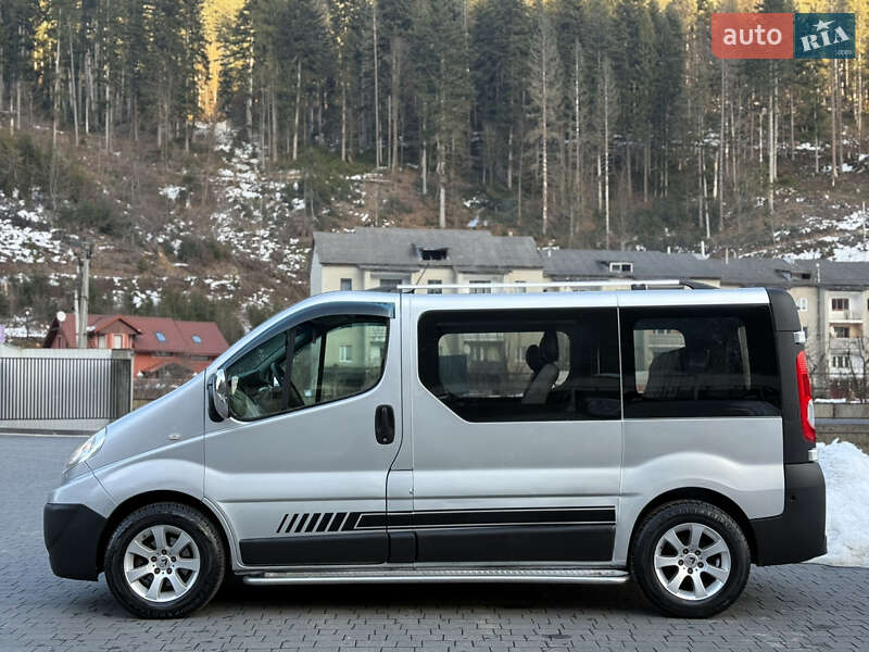 Минивэн Renault Trafic 2007 в Межгорье