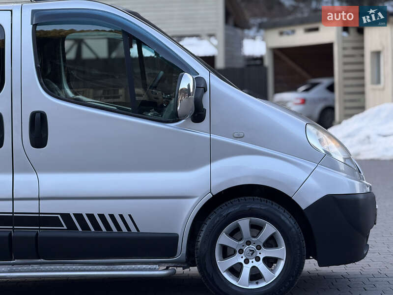 Минивэн Renault Trafic 2007 в Межгорье