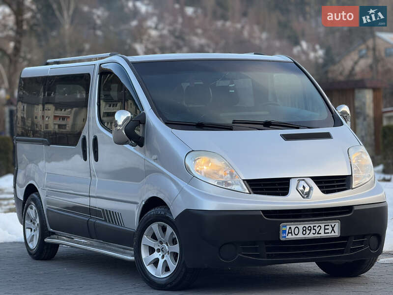 Минивэн Renault Trafic 2007 в Межгорье