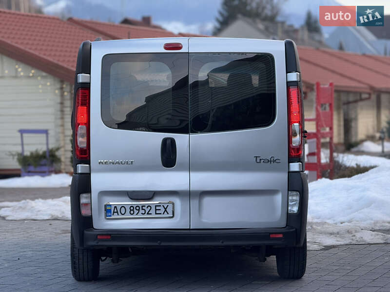 Минивэн Renault Trafic 2007 в Межгорье