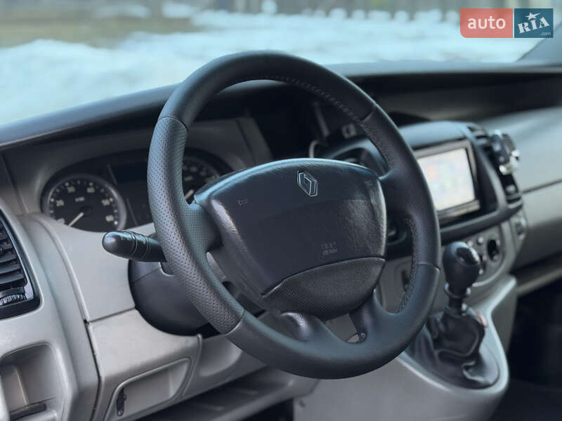 Минивэн Renault Trafic 2007 в Межгорье