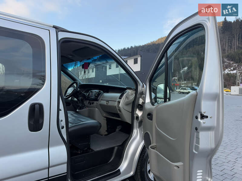 Минивэн Renault Trafic 2007 в Межгорье