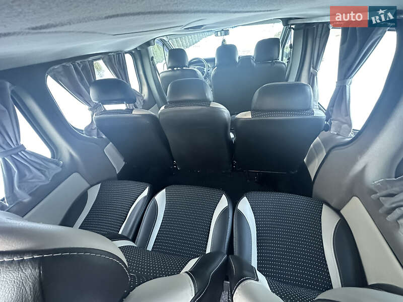 Минивэн Renault Trafic 2007 в Делятине