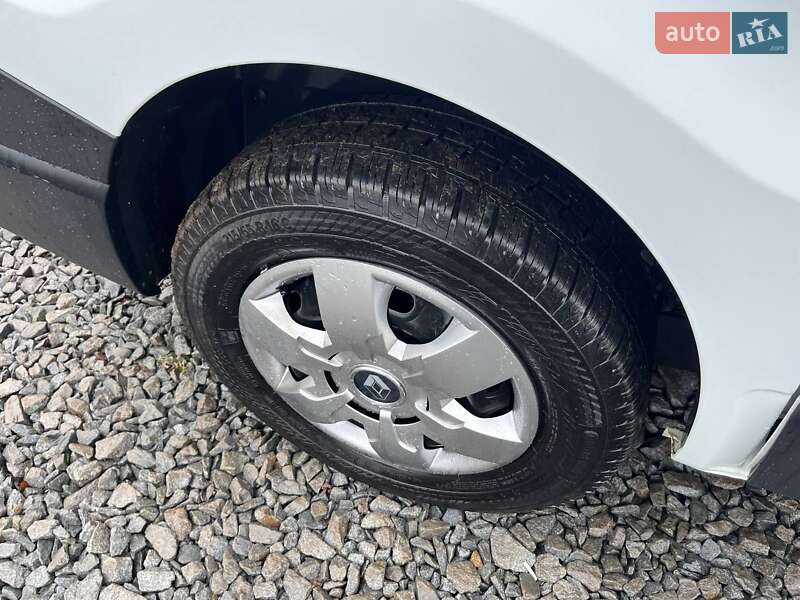 Вантажний фургон Renault Trafic 2020 в Дубні