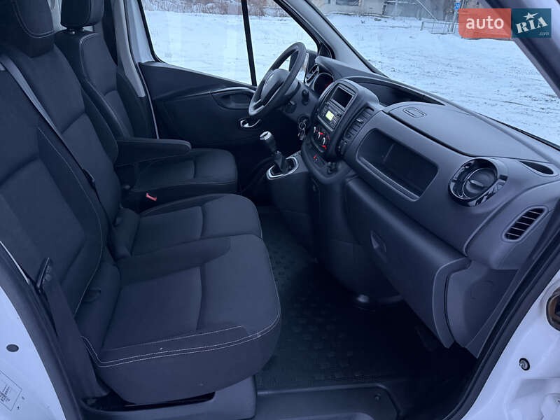 Вантажний фургон Renault Trafic 2022 в Рівному