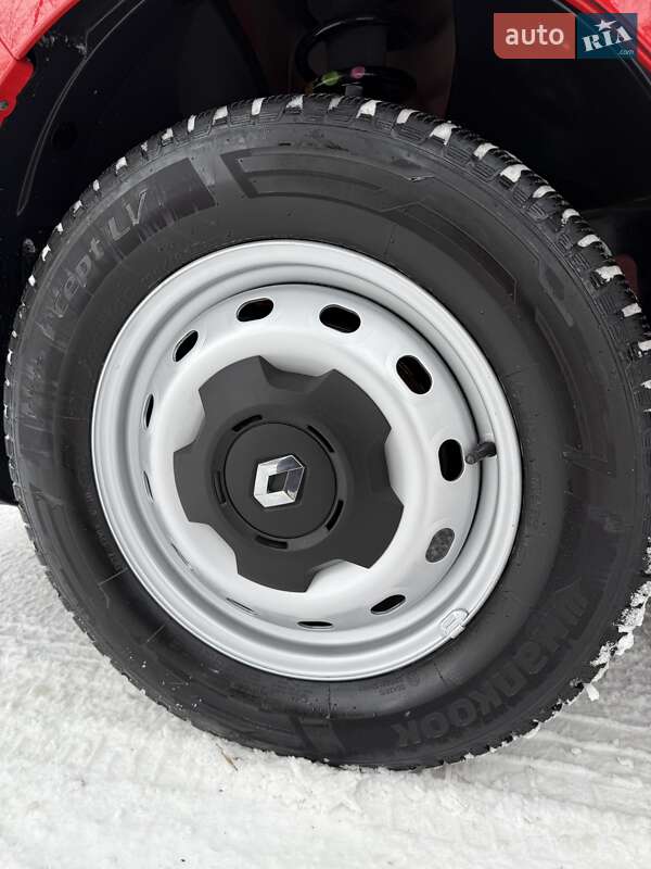 Вантажний фургон Renault Trafic 2023 в Козятині