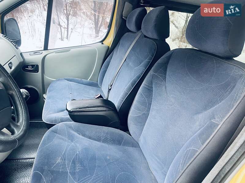 Минивэн Renault Trafic 2002 в Киеве