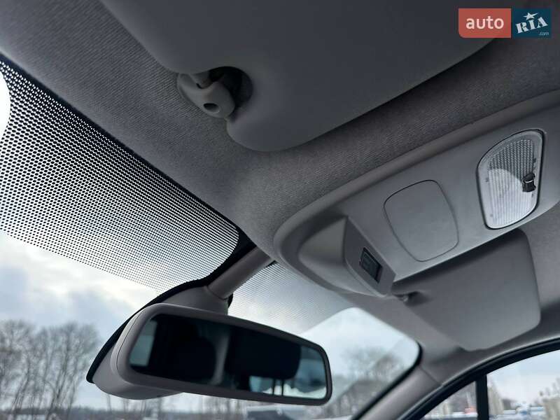 Вантажопасажирський фургон Renault Trafic 2021 в Львові фото 19 Вантажопасажирський фургон Renault Trafic 2021 в Львові