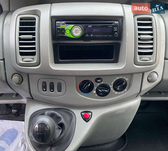 Минивэн Renault Trafic 2008 в Ровно фото 10 Минивэн Renault Trafic 2008 в Ровно