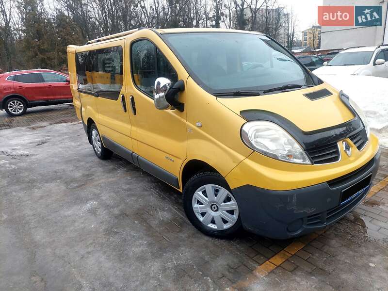 Мінівен Renault Trafic 2007 в Львові