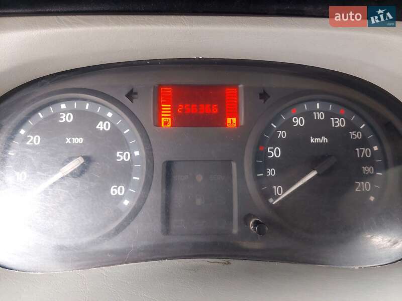 Мінівен Renault Trafic 2007 в Львові