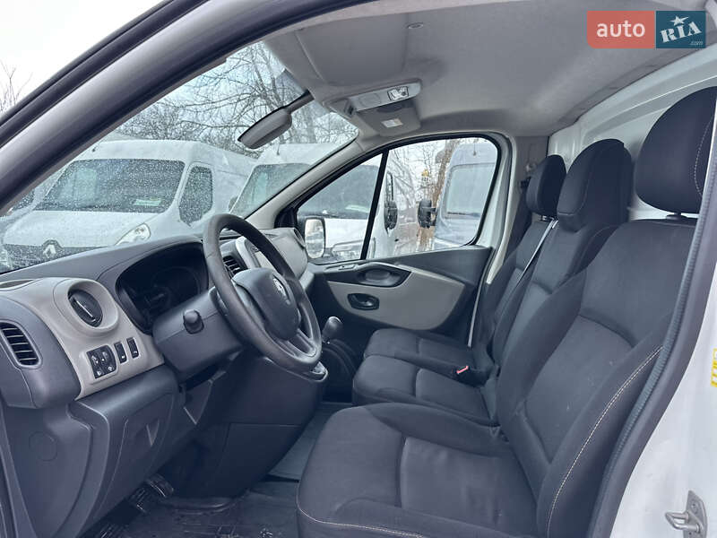 Вантажний фургон Renault Trafic 2018 в Рівному фото 13 Вантажний фургон Renault Trafic 2018 в Рівному