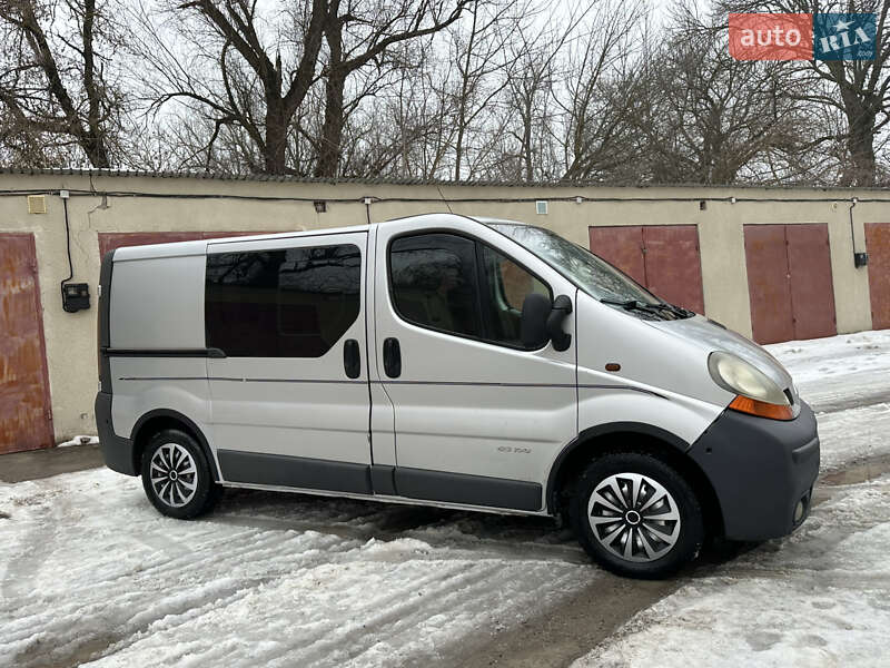 Мінівен Renault Trafic 2003 в Кам'янець-Подільському фото 17 Мінівен Renault Trafic 2003 в Кам'янець-Подільському