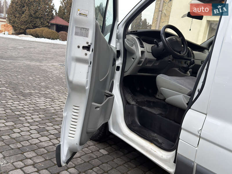 Минивэн Renault Trafic 2004 в Львове