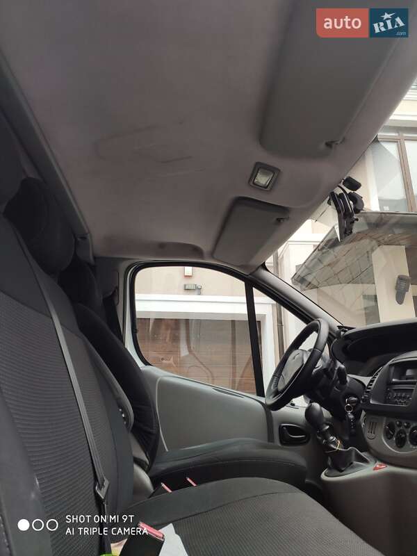Мінівен Renault Trafic 2009 в Львові фото 8 Мінівен Renault Trafic 2009 в Львові