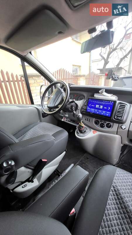 Мінівен Renault Trafic 2009 в Львові фото 16 Мінівен Renault Trafic 2009 в Львові
