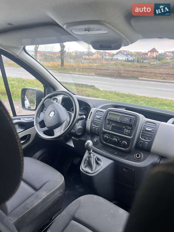 Вантажопасажирський фургон Renault Trafic 2018 в Трускавці