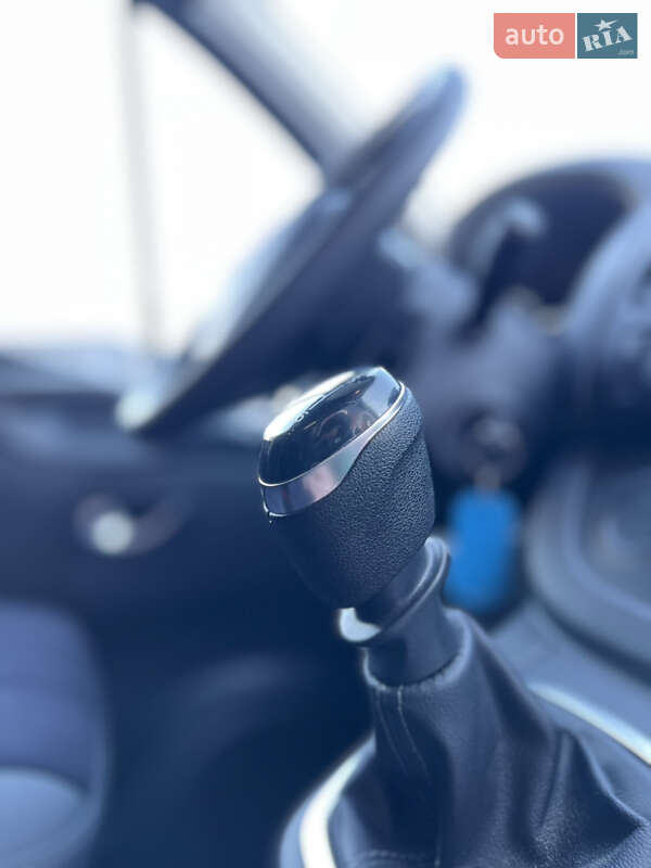 Мінівен Renault Trafic 2020 в Дубні