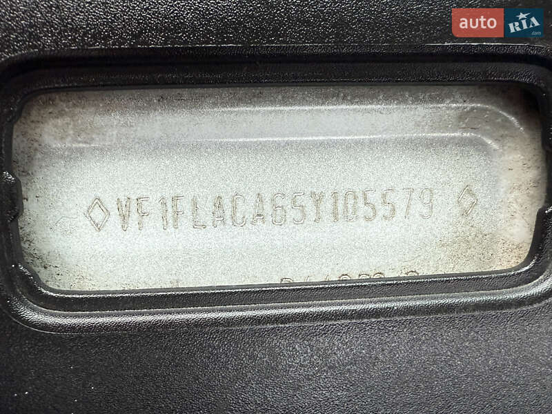 Минивэн Renault Trafic 2005 в Кременце фото 43 Минивэн Renault Trafic 2005 в Кременце