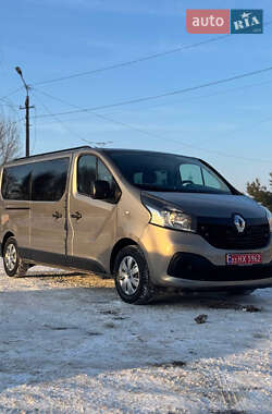 Минивэн Renault Trafic 2016 в Ровно