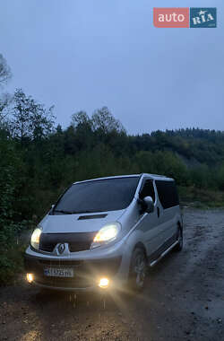 Минивэн Renault Trafic 2008 в Яремче